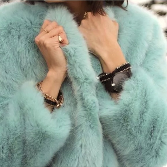 NEW Zara luxe faux fur jacket - Picture 2 of 9